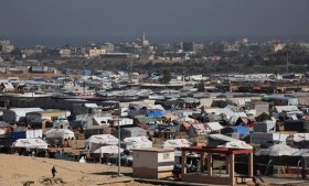 العدوان الصهيوني على غزة: الفلسطينيون يعيشون تحت وطأة النزوح والمعاناة التي لا تنتهي