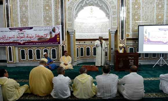 أجواء روحانية بالمساجد والزوايا في ذكرى إحياء المولد النبوي الشريف بشرق البلاد