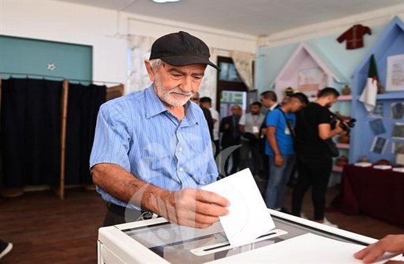 مداومات المترشحين للرئاسيات: إشادة بالظروف الجيدة التي تجري فيها العملية الانتخابية