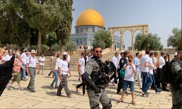 فلسطين: عشرات المستوطنين الصهاينة يقتحمون المسجد الأقصى المبارك