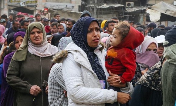 الفلسطينيون في غزة يواجهون الشتاء القارس في ظل ظروف إنسانية قاسية