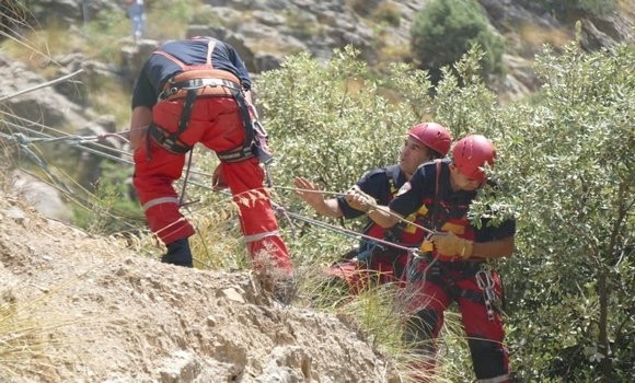 Protection civile: manœuvre régionale de sauvetage aux cascades d’Oued El Bared à Sétif