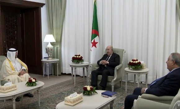 Le président de la République reçoit l’ambassadeur de l’Etat du Koweït en Algérie