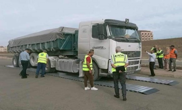 Bouira: campagne de sensibilisation sur les dangers liés à la surcharge des poids-lourds