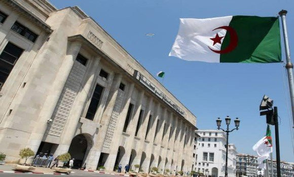 Parlement : ouverture lundi de la session ordinaire 2024-2025