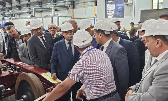 M. Aoun inaugure un complexe industriel de production de pièces de rechange de véhicules