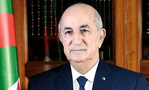 Le président de la République quitte Le Caire à destination du Sultanat d’Oman