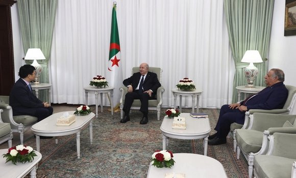 Le président de la République reçoit l’ambassadeur de la République populaire de Chine en Algérie   