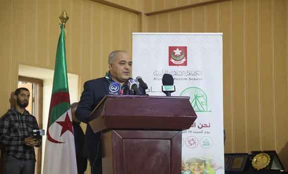 El Bayadh: Hamzaoui supervise la cérémonie de lancement de la saison de scoutisme 2024-2025