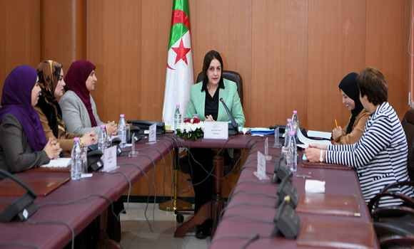 Deuxième session du dialogue des parlementaires arabes: réunion préparatoire sur les questions relatives aux femmes à l’APN