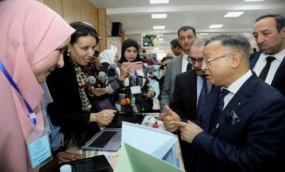 ﻿Baddari inaugure « l’Espace de l’étudiant innovant » de l’université de Souk Ahras.