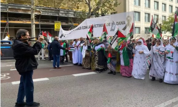 ​Des milliers de personnes manifestent à Madrid pour réclamer l’autodétermination du peuple sahraoui 