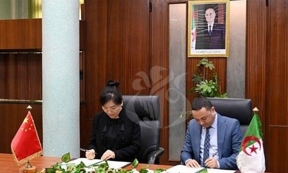 Algérie-Chine: signature d’un mémorandum d’entente dans le domaine de la formation professionnelle