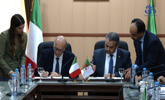 Algérie/Italie: signature d’un mémorandum d’entente pour la promotion de l’enseignement de la langue italienne en Algérie