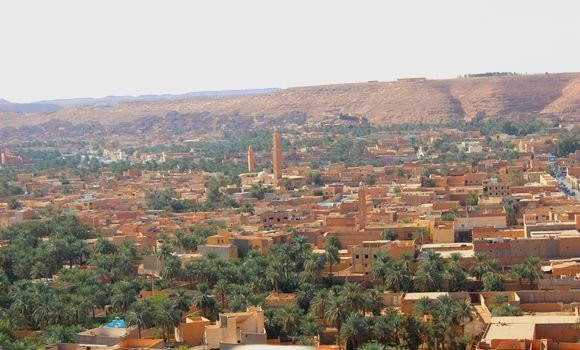 Tourisme saharien: affluence de nombreux groupes de touristes nationaux et étrangers à Ghardaïa