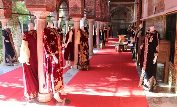 Ouverture de la semaine de célébration du costume féminin de cérémonie dans le grand Est algérien